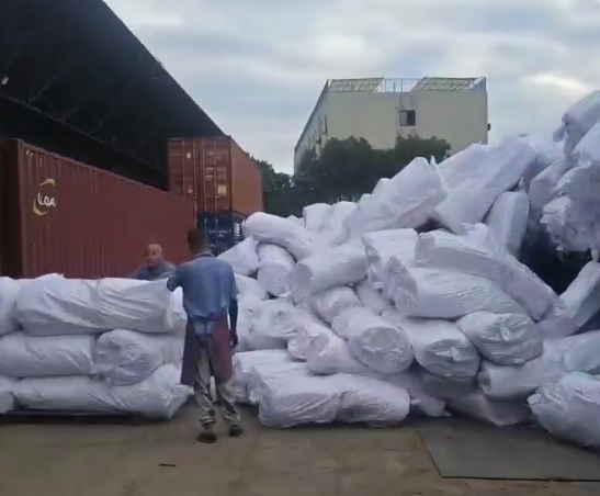 600 立方硅酸鋁纖維毯出口越南，盛世金鼎賦能造紙廠